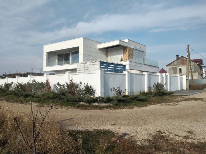 Дом 190 м² на участке 8 сот.