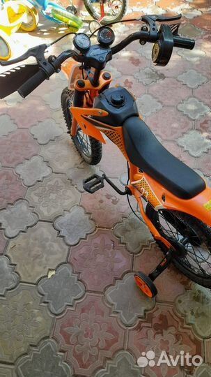 Велосипед в виде мотоцикла