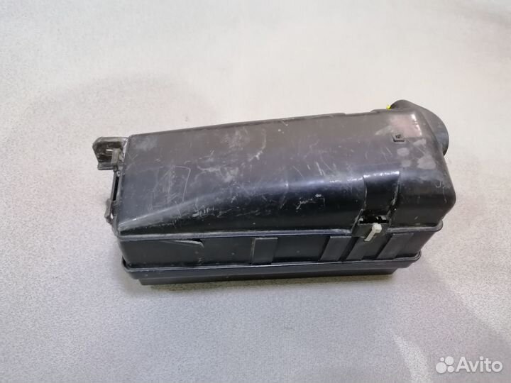 Блок предохранителей Toyota Vista 1991