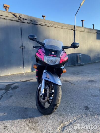 Honda cbr 600 f2