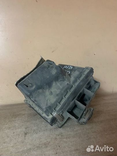 Корпус воздушного фильтра passat B5 (1.9 AVB