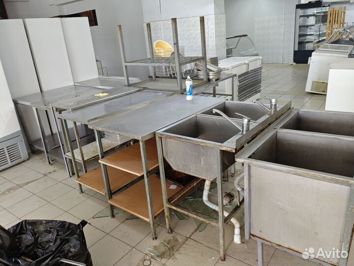 Столы производственные, ванны моечные, стеллажи