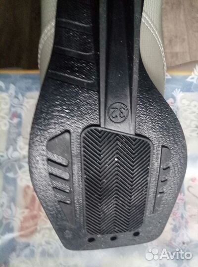 Лыжные ботинки 32р