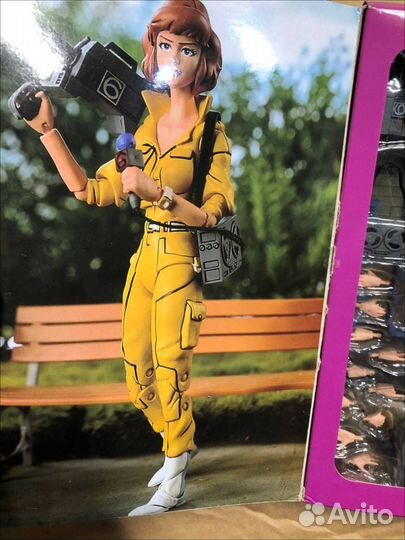 Фигурка Эйприл онил