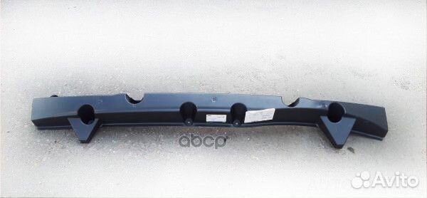 Кронштейн бампера центральный заднего бампера F