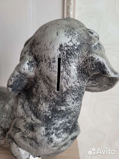 Статуэтка-копилка такса