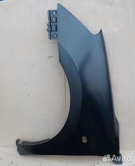 Nissan Almera Крыло переднее 63101EW030