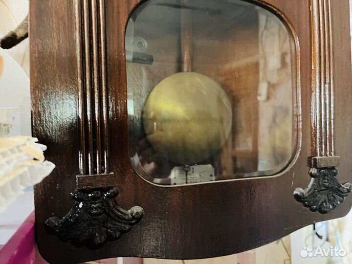 Старинные настенные часы