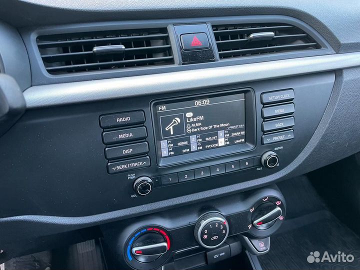 Магнитола штатная на Kia Rio