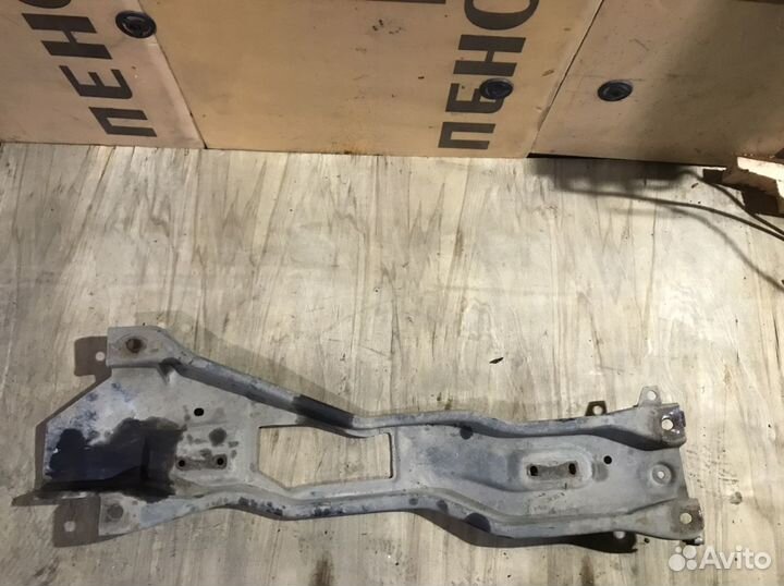 Подрамник передней подвески Kia Rio 1