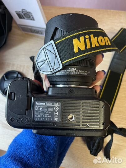 Зеркальный фотоаппарат nikon d90