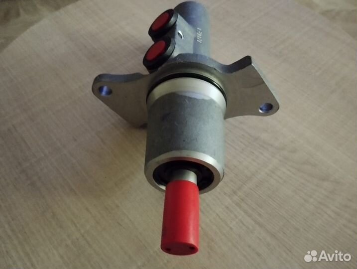 Цилиндр тормозной главный мерседес спринтер