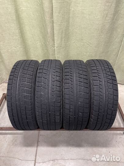 Bridgestone Blizzak Revo GZ 215/65 R16