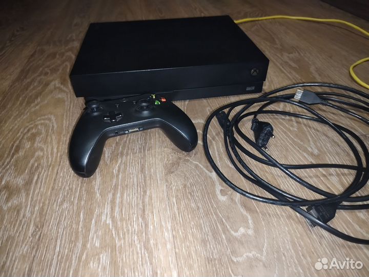 Xbox one x 1tb