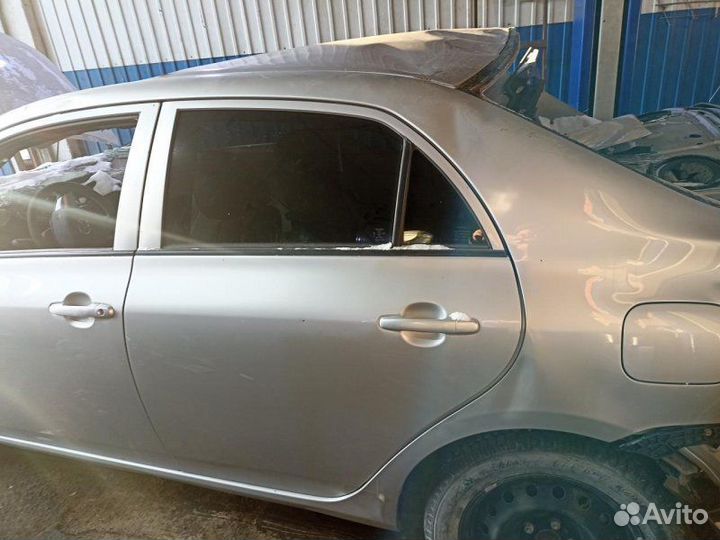 Лючок бензобака Toyota Corolla E150 E150 2006