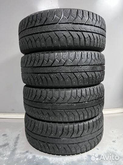 Bridgestone Ice Cruiser 7000 225/60 R17