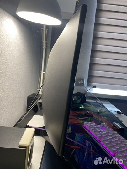 Монитор Samsung 23,5 дюйма, изогнутый С24RG50FQI