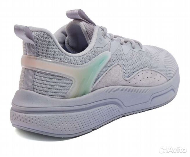 Кроссовки strobbs