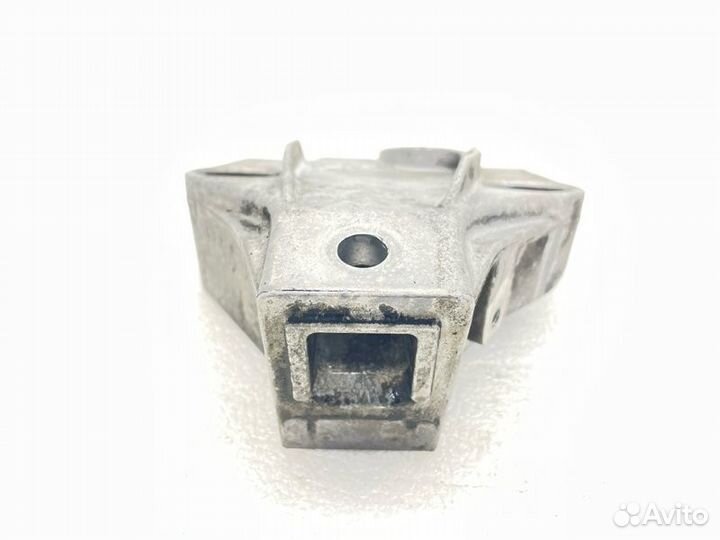 Кронштейн двигателя левый Bmw 7-Series F01 3.0