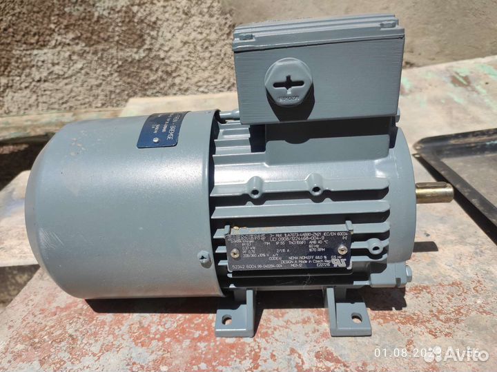 Электродвигатель асинхронный Siemens