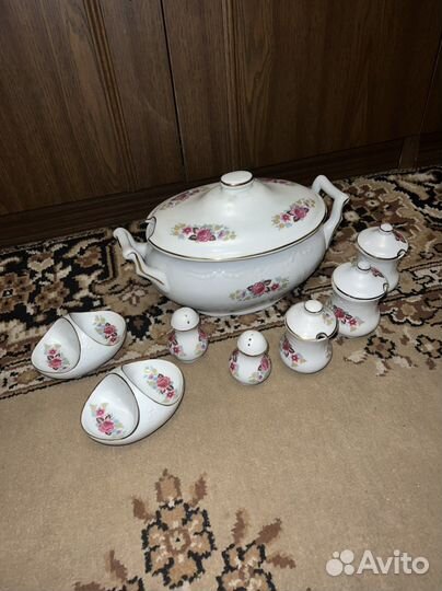 Сервиз столовый