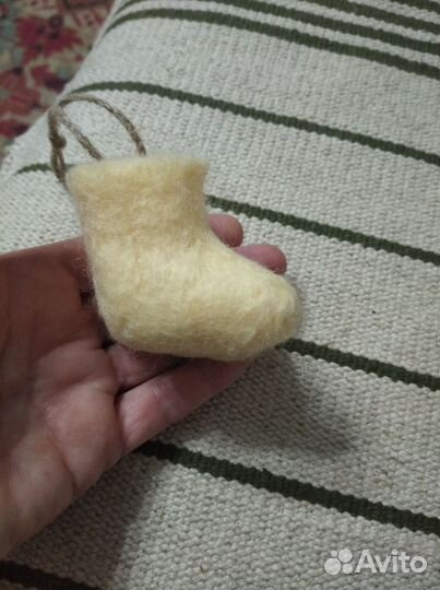 Валеночки- шептуны из шерсти.оберег
