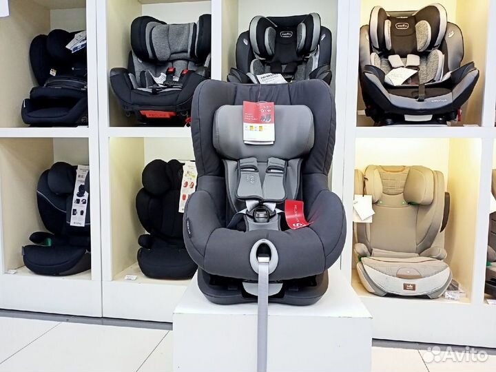 Автокресло 9-18 кг King II LS Black Series Grey