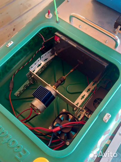 Кораблик для рыбалки