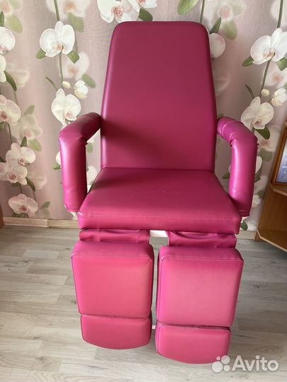 Кресло трансформер для косметолога и педикюра