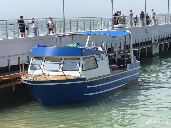 Морские прогулки яхта