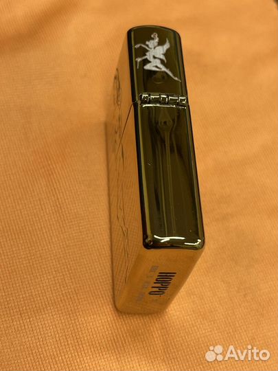 Зажигалка бензиновая девушки 2