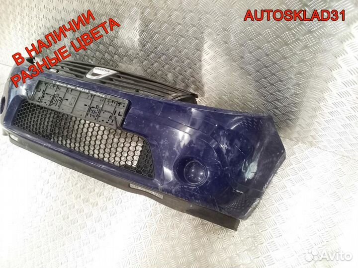 Бампер передний Dacia Sandero 8200526596