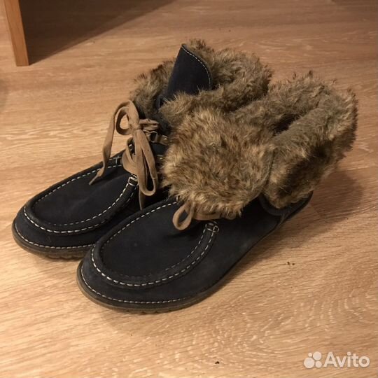 Зимняя и осенняя обувь замша