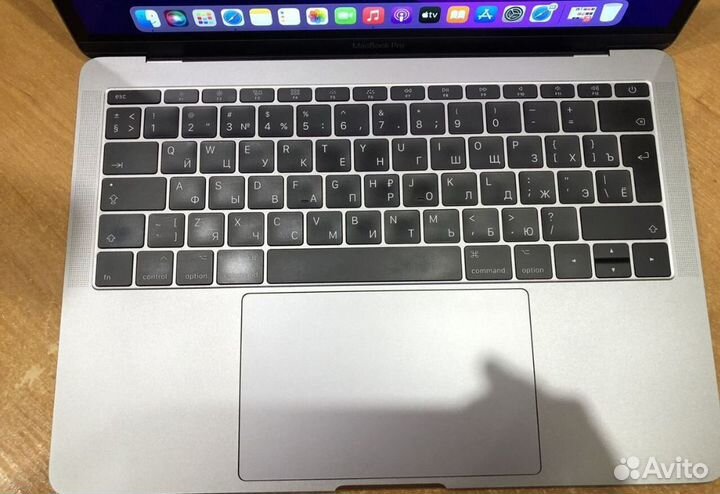 MacBook Pro 13 (2017), 256 гб, RAM 16 гб