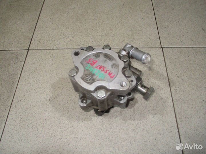 Насос гидроусилителя VW Passat (B5)