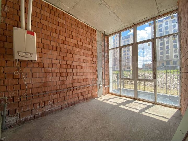 3-к. квартира, 80 м², 1/10 эт.