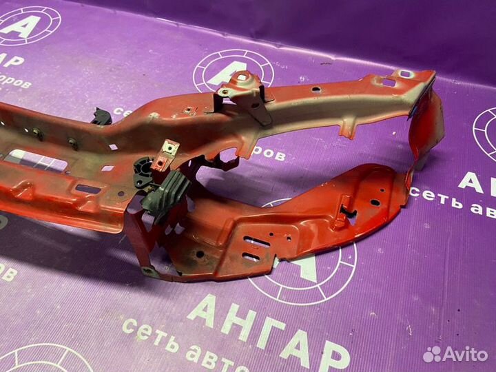 Рамка радиатора передняя D257 Volvo S40 2009