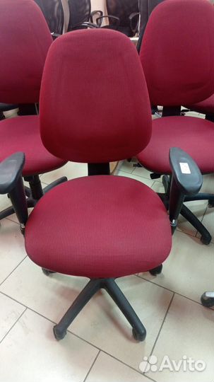 Компьютерное кресло