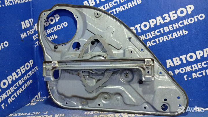 Задний правый стеклоподъемник Ford Focus 2 седан