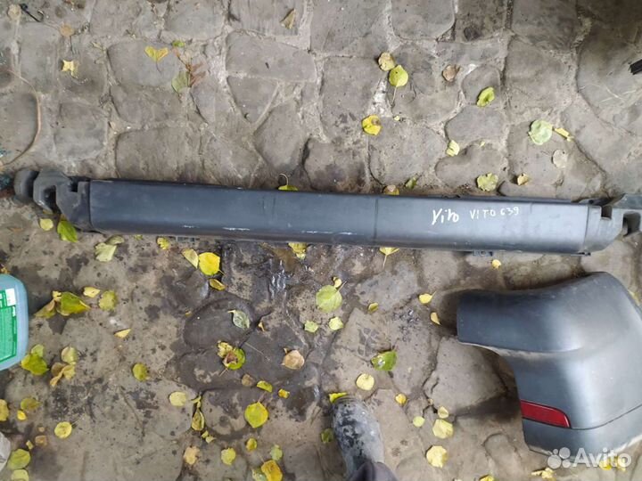 Бампер задний на мерседес бенц вито w639