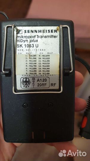 Sennheiser радиопередатчик для микрофона SK 1063U