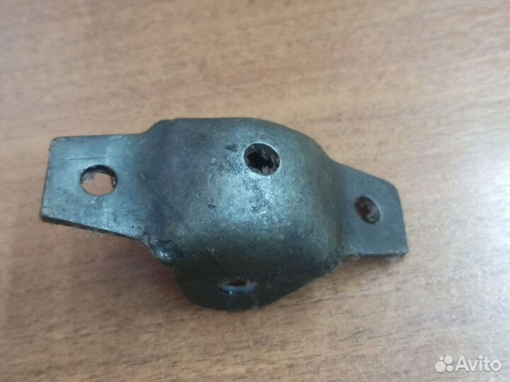 Крепление переднего амортизатора Москвич 412