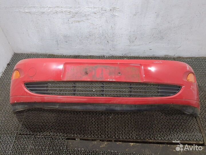 Поворот Ford Focus 1, 2000