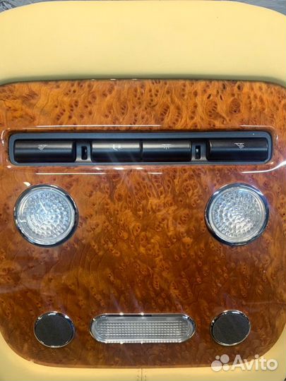 Плафон подсветки салона задний Bentley Continental