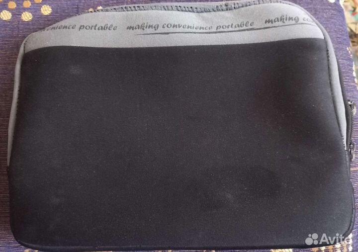 Сумка для маленького ноутбука или планшета