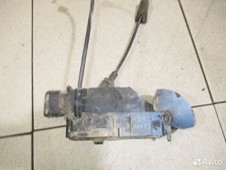 Замок двери передней левой Peugeot 207