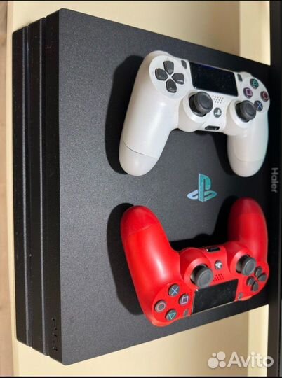 Продаю Playstation 4 Pro 1 Gb