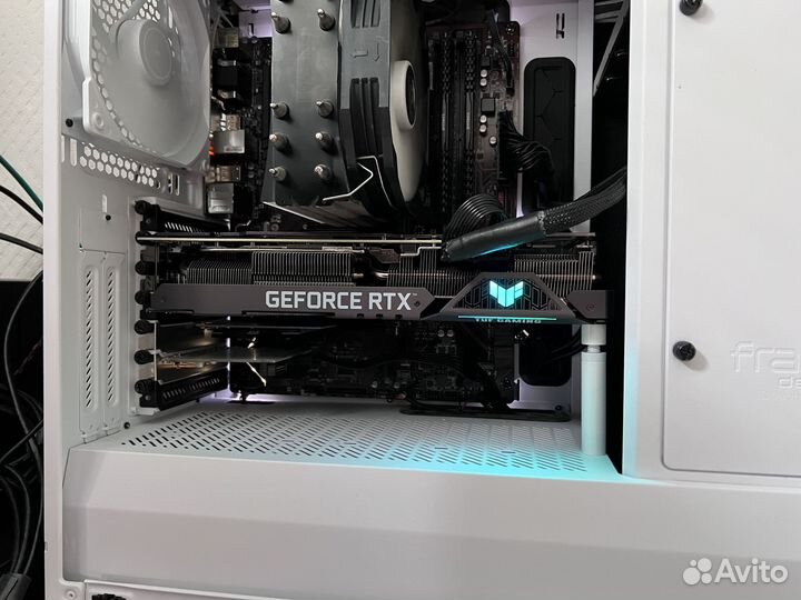 Держатели/подставки/кронштейны для видеокарт