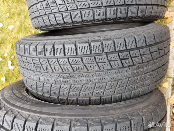 Dunlop Winter Maxx SJ8 235/60 R17