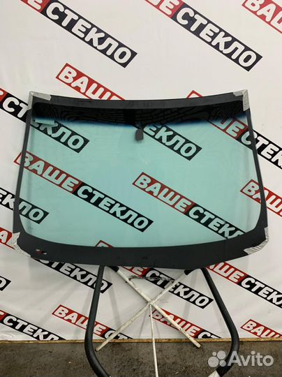 Лобовое стекло Nissan Primera p11 Установка 1ч